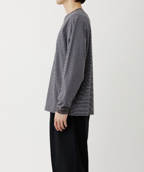 ADAM ET ROPE'(アダムエロペ)の「マルチボーダーロングTシャツ(Tシャツ/カットソー・メンズ・チャコールグレー/ブラック/オフホワイト・M/L)」の14枚目の写真