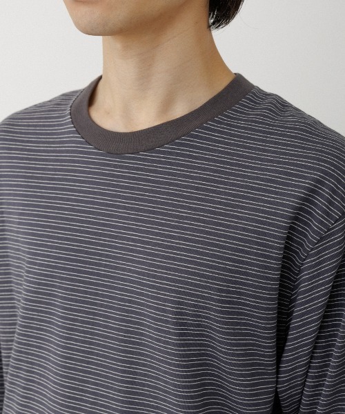 ADAM ET ROPE'(アダムエロペ)の「マルチボーダーロングTシャツ(Tシャツ/カットソー・メンズ・チャコールグレー/ブラック/オフホワイト・M/L)」の16枚目の写真