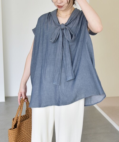 quaranciel（カランシエル）の「quaranciel:〈手洗い可能〉シアー デニム ボウタイ フレンチスリーブ ブラウス（シャツ/ブラウス・レディース・ブルー/ライトブルー・ONE SIZE）」の22枚目の写真