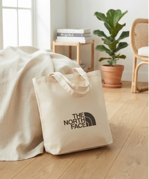 THE NORTH FACE(ザノースフェイス)の「【THE NORTH FACE/ザノースフェイス】LOGO COTTON BAG M ロゴ コットントートバッグ キャンバストート A4対応 ユニセックス(トートバッグ・レディース・ブラック/ダークオレンジ/ナチュラル/サックスブルー・ONE SIZE)」の21枚目の写真