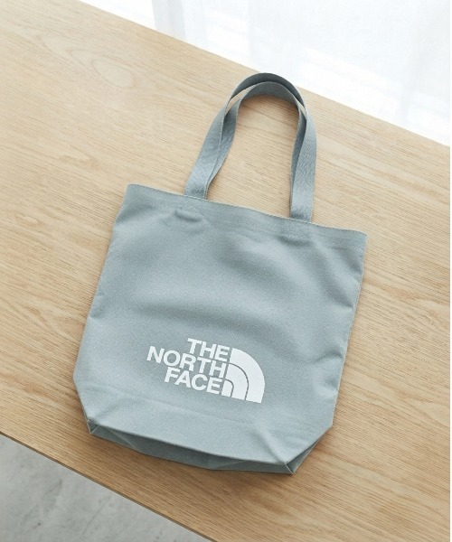 THE NORTH FACE(ザノースフェイス)の「【THE NORTH FACE/ザノースフェイス】LOGO COTTON BAG M ロゴ コットントートバッグ キャンバストート A4対応 ユニセックス(トートバッグ・レディース・ブラック/ダークオレンジ/ナチュラル/サックスブルー・ONE SIZE)」の18枚目の写真