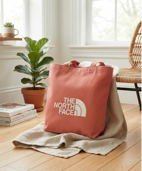 THE NORTH FACE(ザノースフェイス)の「【THE NORTH FACE/ザノースフェイス】LOGO COTTON BAG M ロゴ コットントートバッグ キャンバストート A4対応 ユニセックス(トートバッグ・レディース・ブラック/ダークオレンジ/ナチュラル/サックスブルー・ONE SIZE)」の13枚目の写真