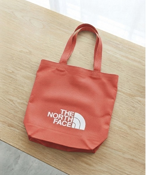 THE NORTH FACE(ザノースフェイス)の「【THE NORTH FACE/ザノースフェイス】LOGO COTTON BAG M ロゴ コットントートバッグ キャンバストート A4対応 ユニセックス(トートバッグ・レディース・ブラック/ダークオレンジ/ナチュラル/サックスブルー・ONE SIZE)」の14枚目の写真