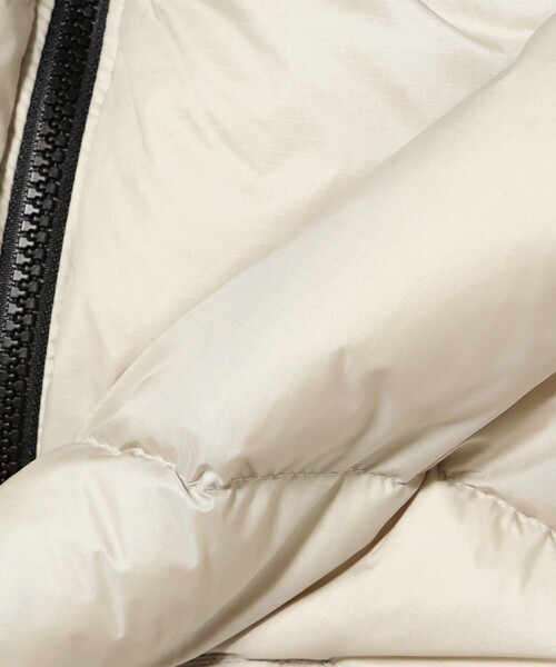 BEAMS(ビームス)の「THE NORTH FACE / ヌプシ ベスト(ベスト・メンズ・ブラック/ナチュラル・SMALL/X-LARGE/MEDIUM/LARGE)」の10枚目の写真