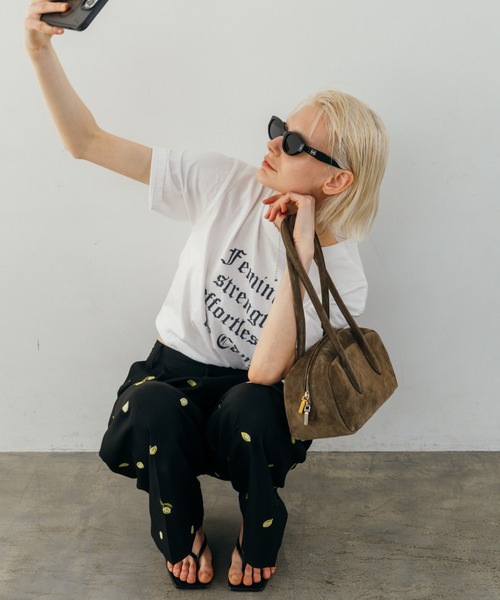 CREDONA(クレドナ)の「MOTIF EMBROIDERY PANTS/モチーフエンブロイダリーパンツ(その他パンツ・レディース・ブラック・0/1)」の4枚目の写真
