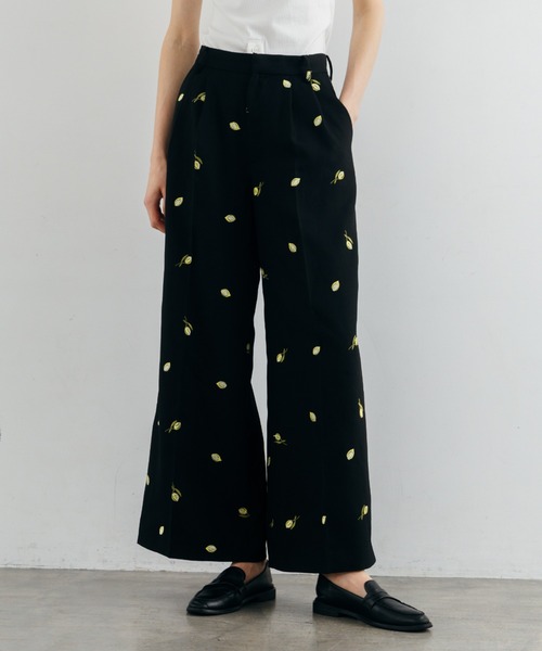 CREDONA(クレドナ)の「MOTIF EMBROIDERY PANTS/モチーフエンブロイダリーパンツ(その他パンツ・レディース・ブラック・0/1)」の8枚目の写真