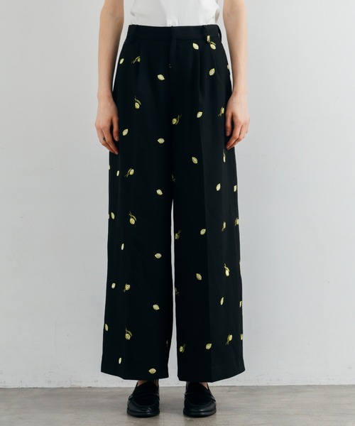CREDONA(クレドナ)の「MOTIF EMBROIDERY PANTS/モチーフエンブロイダリーパンツ(その他パンツ・レディース・ブラック・0/1)」の9枚目の写真