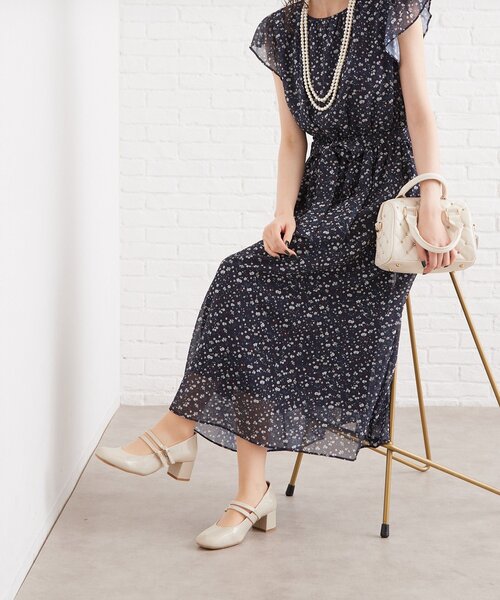 ESPERANZA(エスペランサ)の「Wストラップスクエアエナメルパンプス(パンプス・レディース・ブラック系1/ダークブラウン系1/アイボリー系1/ワイン系3・22.5cm/23.5cm/24.5cm/23.0cm/24.0cm)」の6枚目の写真