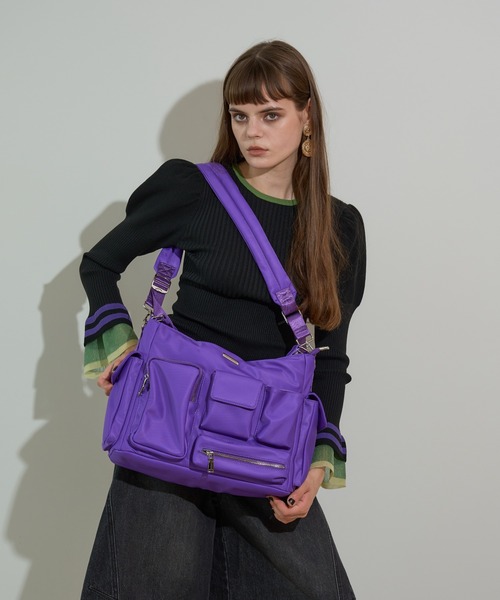 anna sui nyc(アナ スイ エヌ ワイ シー)の「マルチポケットワークショルダーバッグ(ショルダーバッグ・レディース・ブラック/パープル・FREE)」の18枚目の写真