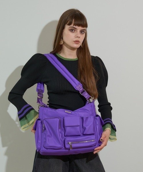 anna sui nyc(アナ スイ エヌ ワイ シー)の「マルチポケットワークショルダーバッグ(ショルダーバッグ・レディース・ブラック/パープル・FREE)」の16枚目の写真