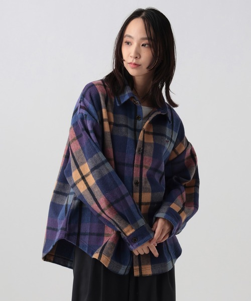 BEVERLY HILLS POLO CLUB(ビバリーヒルズポロクラブ)の「【BEVERLY HILLS POLO CLUB】シャギーチェックシャツ(シャツ/ブラウス・レディース・イエロー/ブルー/ブラウン・FREE)」の2枚目の写真