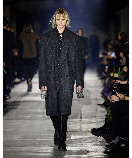 JOHN LAWRENCE SULLIVAN(ジョンローレンスサリバン)の「KEMP MELTON DOUBLE BREASTED CHESTERFIELD COAT(チェスターコート・メンズ・ブラック・46/44)」の3枚目の写真