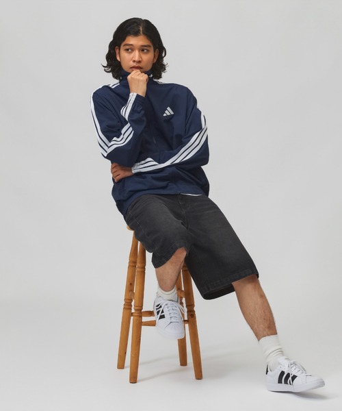 adidas（アディダス）の「アディダス adidas スタジアム ライト ツイル ルーズフィット トラックジャケット（ジャージ・メンズ・ブラック/ネイビー/バーガンディー・L/3L/LL/M/S）」の9枚目の写真