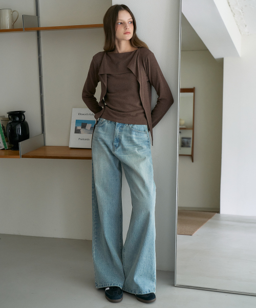 DEHEVE（デヘヴェ）の「Drape Scarf Long Sleeve [Brown]（Tシャツ/カットソー・レディース・ブラウン・OS）」の4枚目の写真