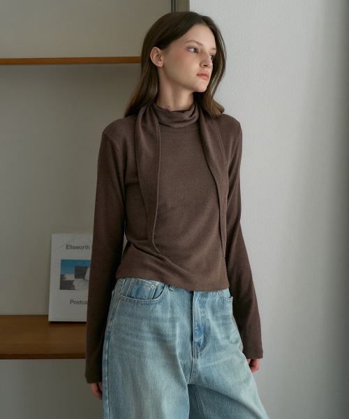 DEHEVE（デヘヴェ）の「Drape Scarf Long Sleeve [Brown]（Tシャツ/カットソー・レディース・ブラウン・OS）」の12枚目の写真