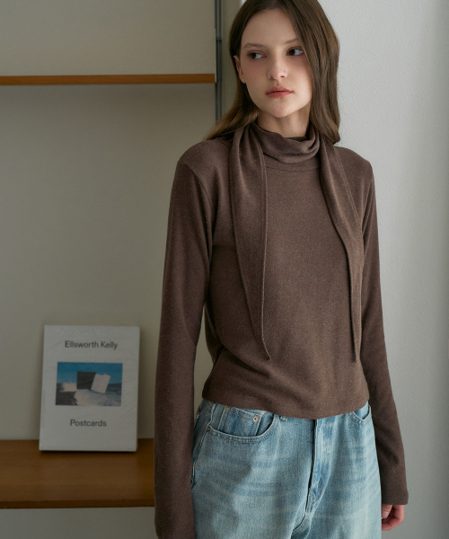 DEHEVE（デヘヴェ）の「Drape Scarf Long Sleeve [Brown]（Tシャツ/カットソー・レディース・ブラウン・OS）」の13枚目の写真