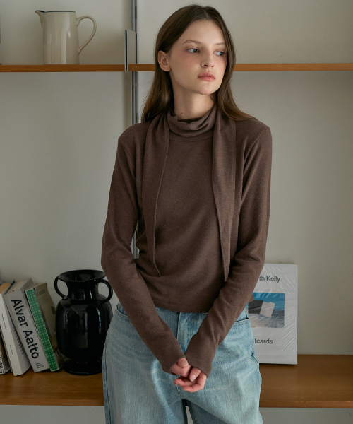 DEHEVE（デヘヴェ）の「Drape Scarf Long Sleeve [Brown]（Tシャツ/カットソー・レディース・ブラウン・OS）」の14枚目の写真