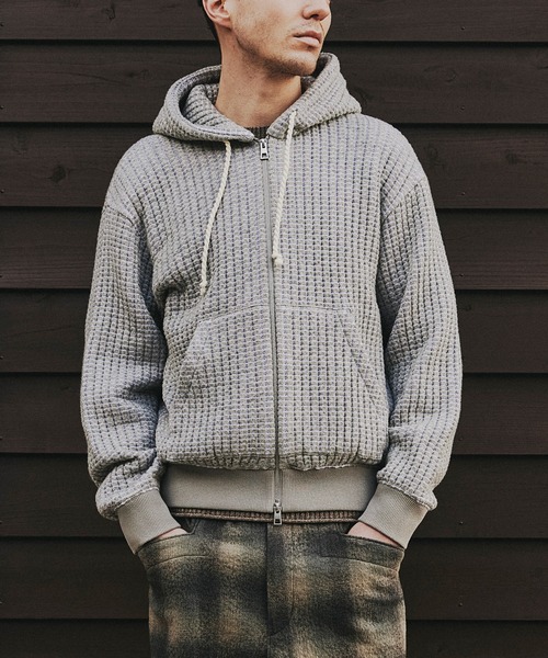 SEAGREEN(シーグリーン)の「SEAGREEN(シーグリーン) WOOL ONI WAFFLE HOODIE ウールオニワッフルフーディ(パーカー・メンズ・ブラウン/ライトグレー/モカ・4/2/3)」の1枚目の写真