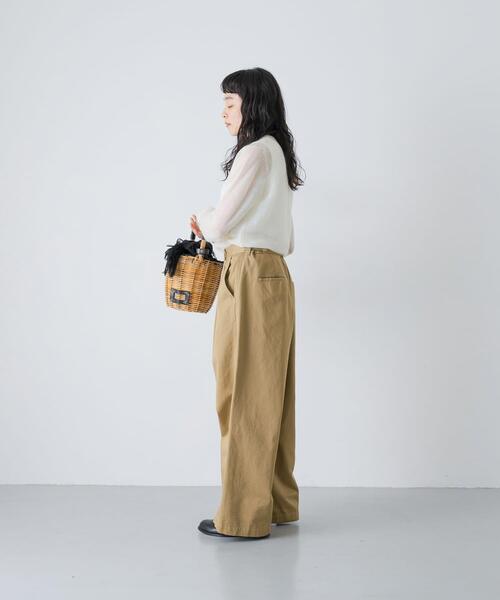 かぐれ(カグレ)の「『2サイズ展開』コットンワイドチノパンツ(その他パンツ・レディース・ベージュ・0/1)」の16枚目の写真