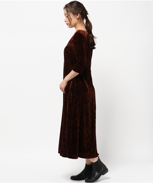 MOUSSY（マウジー）の「VELOUR MAXI DRESS F（ワンピース・レディース・レッド系その他/ブルー系その他・2/1）」の4枚目の写真