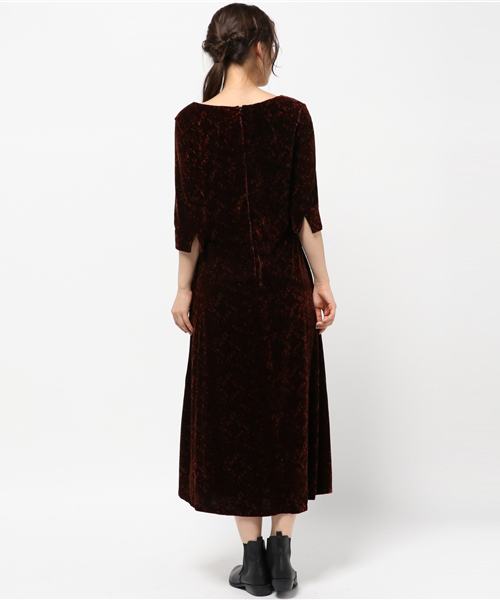 MOUSSY（マウジー）の「VELOUR MAXI DRESS F（ワンピース・レディース・レッド系その他/ブルー系その他・2/1）」の5枚目の写真