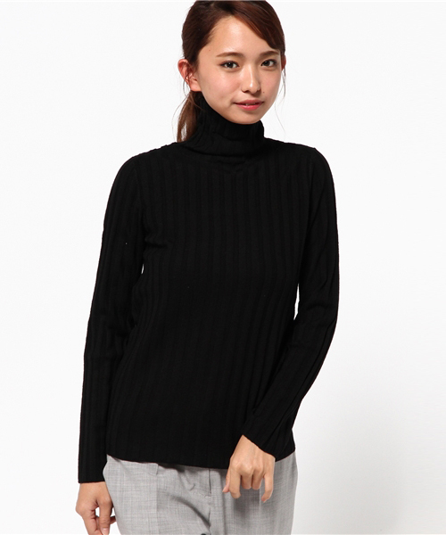 SLY（スライ）の「LANA WOOL TURTLE HG TOPS（ニット/セーター・レディース・サックスブルー/ワインレッド/イエロー系その他/トップグレー/ブラック/ピンク/オフホワイト・1/2）」の3枚目の写真