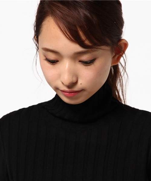 SLY（スライ）の「LANA WOOL TURTLE HG TOPS（ニット/セーター・レディース・サックスブルー/ワインレッド/イエロー系その他/トップグレー/ブラック/ピンク/オフホワイト・1/2）」の11枚目の写真