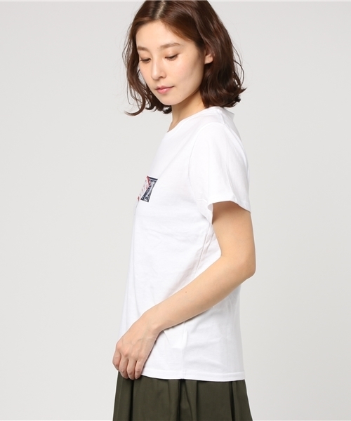 RODEO CROWNS WIDE BOWL(ロデオクラウンズワイドボウル)の「W STICKER Tシャツ(Tシャツ/カットソー・レディース・ブラック/ホワイト/レッド/ネイビー・FREE)」の8枚目の写真