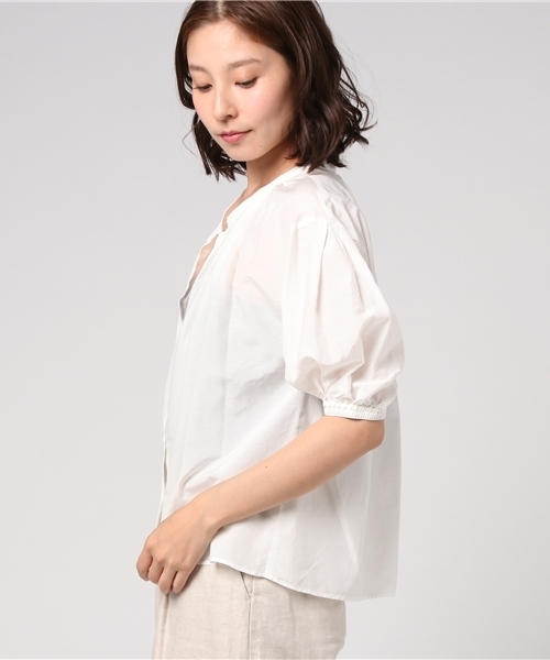 SHIPS for women（シップスフォーウィメン）の「コットンシルクボリュームスリーブスキッパー（シャツ/ブラウス・レディース・ホワイト系その他/ブラック/ロイヤルブルー・ONE SIZE）」の5枚目の写真