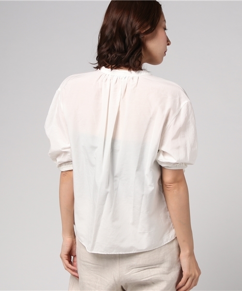 SHIPS for women（シップスフォーウィメン）の「コットンシルクボリュームスリーブスキッパー（シャツ/ブラウス・レディース・ホワイト系その他/ブラック/ロイヤルブルー・ONE SIZE）」の6枚目の写真