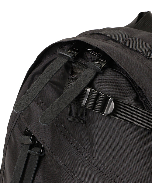 GREGORY(グレゴリー)の「GREGORY×BEAMS PLUS / 別注 1st DAYPACK(バックパック/リュック・メンズ・ブラック/ベージュ/ブルー/グリーン・ONE SIZE)」の10枚目の写真