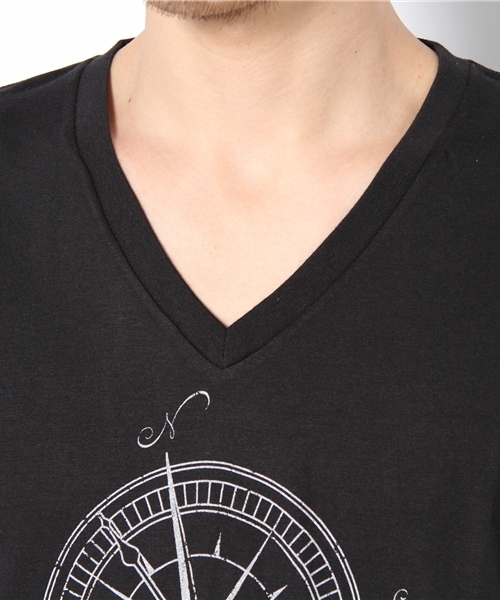 BEAMS LIGHTS Men's（ビームスライツ メンズ）の「□BEAMS LIGHTS / プリントVネックTシャツ（Tシャツ/カットソー・メンズ・ライトグレー/ブラック・SMALL/MEDIUM/LARGE）」の5枚目の写真