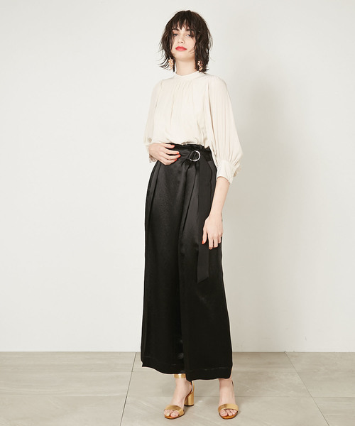 UNITED TOKYO（ユナイテッドトウキョウ）の「ボリュームスリーブハイネックブラウス（シャツ/ブラウス・レディース・オフホワイト/パープル/ブラック/グリーン/ベージュ・1）」の14枚目の写真