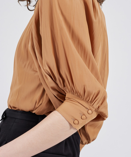 UNITED TOKYO（ユナイテッドトウキョウ）の「ボリュームスリーブハイネックブラウス（シャツ/ブラウス・レディース・オフホワイト/パープル/ブラック/グリーン/ベージュ・1）」の19枚目の写真