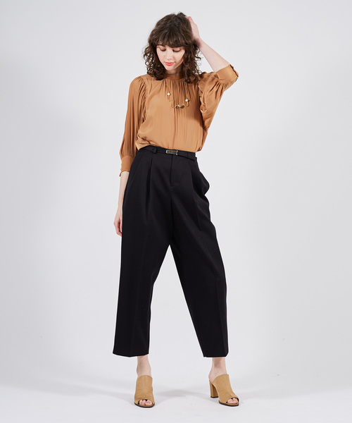 UNITED TOKYO（ユナイテッドトウキョウ）の「ボリュームスリーブハイネックブラウス（シャツ/ブラウス・レディース・オフホワイト/パープル/ブラック/グリーン/ベージュ・1）」の17枚目の写真