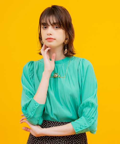 UNITED TOKYO（ユナイテッドトウキョウ）の「ボリュームスリーブハイネックブラウス（シャツ/ブラウス・レディース・オフホワイト/パープル/ブラック/グリーン/ベージュ・1）」の21枚目の写真