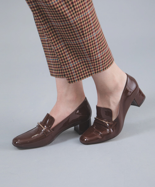 PICHE ABAHOUSE（ピシェ アバハウス）の「ヒールビットローファー（ローファー・レディース・ブラック/ブラウン/グレイッシュベージュ・35/36/37/38/39/34/40）」の2枚目の写真