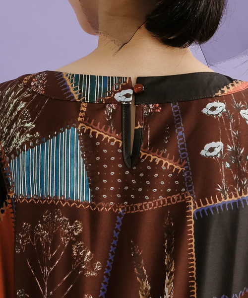 merlot plus（メルロープリュス）の「フローラルブランケット柄ウエストシャーリングワンピース7860（ワンピース・レディース・ブラック/ブラウン・FREE）」の18枚目の写真