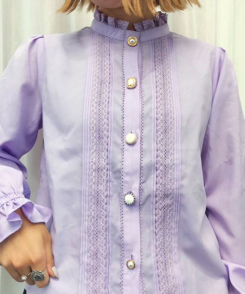 apres jour(アプレジュール)の「イロイロボタンスタンドレースブラウス【ZOZOTOWN限定アイテム】(シャツ/ブラウス・レディース・ブラック/オフホワイト/ラベンダー・フリー)」の13枚目の写真