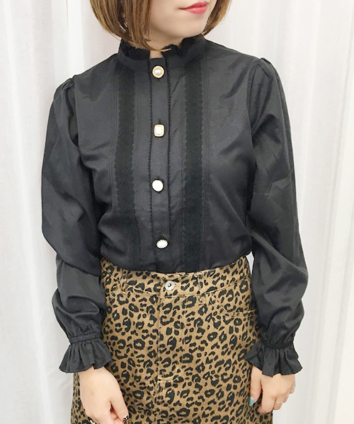 apres jour(アプレジュール)の「イロイロボタンスタンドレースブラウス【ZOZOTOWN限定アイテム】(シャツ/ブラウス・レディース・ブラック/オフホワイト/ラベンダー・フリー)」の14枚目の写真