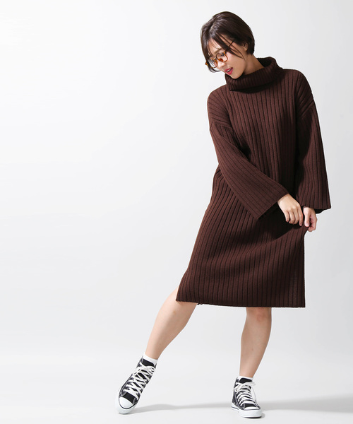 WEGO(ウィゴー)の「WEGO/オフタートルワイドリブスリットワンピース(ワンピース・レディース・ブラック/ベージュ/ブラウン・FREE)」の9枚目の写真