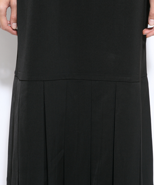 i（アイ）の「ボックスプリーツ半袖ワンピース（ワンピース・レディース・ホワイト/ブラック・ﾌﾘ-）」の5枚目の写真