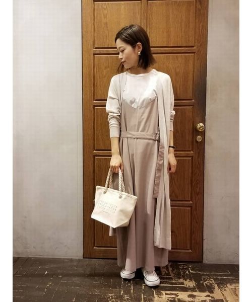 YECCA VECCA（イェッカヴェッカ）の「P.フレンチリネンロングカーディガン ●（カーディガン/ボレロ・レディース・ライトベージュ/ブラウン/ネイビー・FREE）」の17枚目の写真