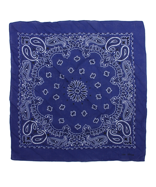 WEGO（ウィゴー）の「WEGO/ペイズリーバンダナ（バンダナ/スカーフ・レディース・ホワイト/ブラック/ブルー/サックスブルー/ネイビー/ピンク/レッド・FREE）」の5枚目の写真