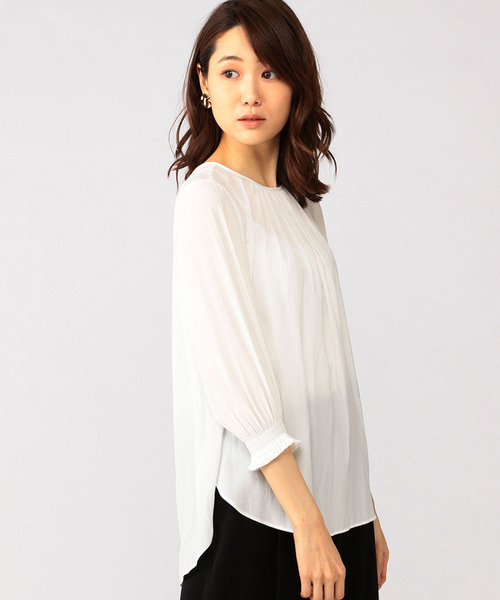 A/C DESIGN BY ALPHA CUBIC（エーシーデザインバイアルファキュービック）の「シャーリングブラウス（シャツ/ブラウス・レディース・マスタード/カーキ/オフホワイト・11号/9号）」の2枚目の写真