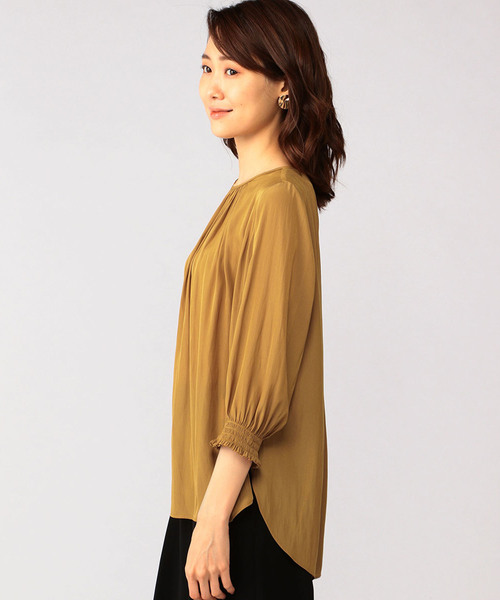 A/C DESIGN BY ALPHA CUBIC（エーシーデザインバイアルファキュービック）の「シャーリングブラウス（シャツ/ブラウス・レディース・マスタード/カーキ/オフホワイト・11号/9号）」の15枚目の写真