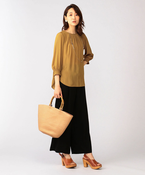 A/C DESIGN BY ALPHA CUBIC（エーシーデザインバイアルファキュービック）の「シャーリングブラウス（シャツ/ブラウス・レディース・マスタード/カーキ/オフホワイト・11号/9号）」の14枚目の写真
