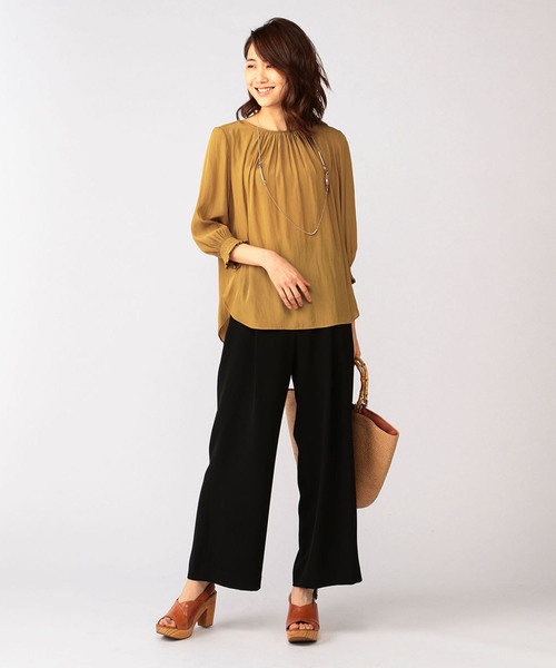 A/C DESIGN BY ALPHA CUBIC（エーシーデザインバイアルファキュービック）の「シャーリングブラウス（シャツ/ブラウス・レディース・マスタード/カーキ/オフホワイト・11号/9号）」の11枚目の写真