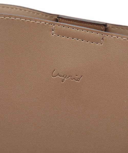 Ungrid（アングリッド）の「【Ungrid/アングリッド】　スムースビッグタッセルショルダーバッグ（ショルダーバッグ・レディース・キャメル/ブラック/ベージュ/ベージュ系その他/アイボリー/ワイン/カーキ/ダークブラウン/オリーブ/ブルー系その他/レッド/ダークベージュ/スモークピンク・FREE）」の16枚目の写真
