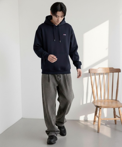 FILA（フィラ）の「【FILA/フィラ】ワンポイント ロゴ刺繍 裏起毛 スウェット プルパーカー フ―ディ（パーカー・レディース・ホワイト/ブラック/ネイビー/杢グレー/グレー系その他/グリーン系その他/セージグリーン/ブルーグレー/アッシュグレー・M/L/LL/3L）」の18枚目の写真